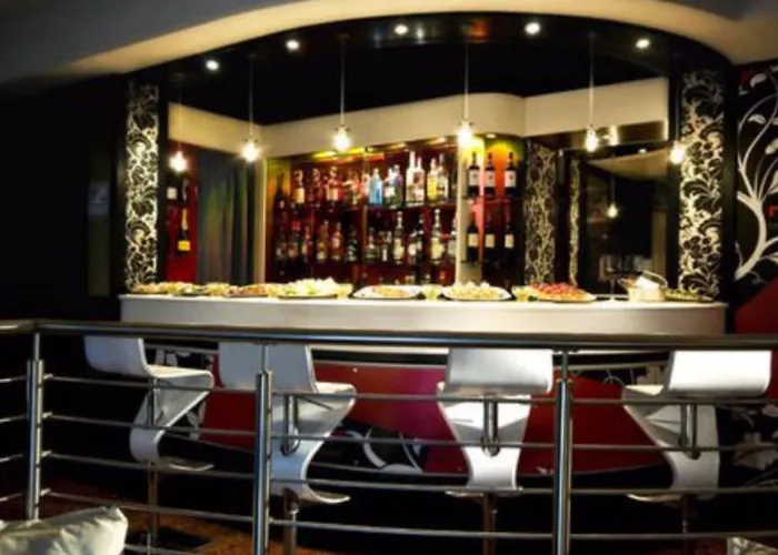 Ariston Hotel 4*